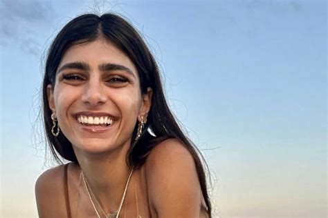 mia khalifa sexy|Mia Khalifa leaves followers breathless with sexy bikini photos